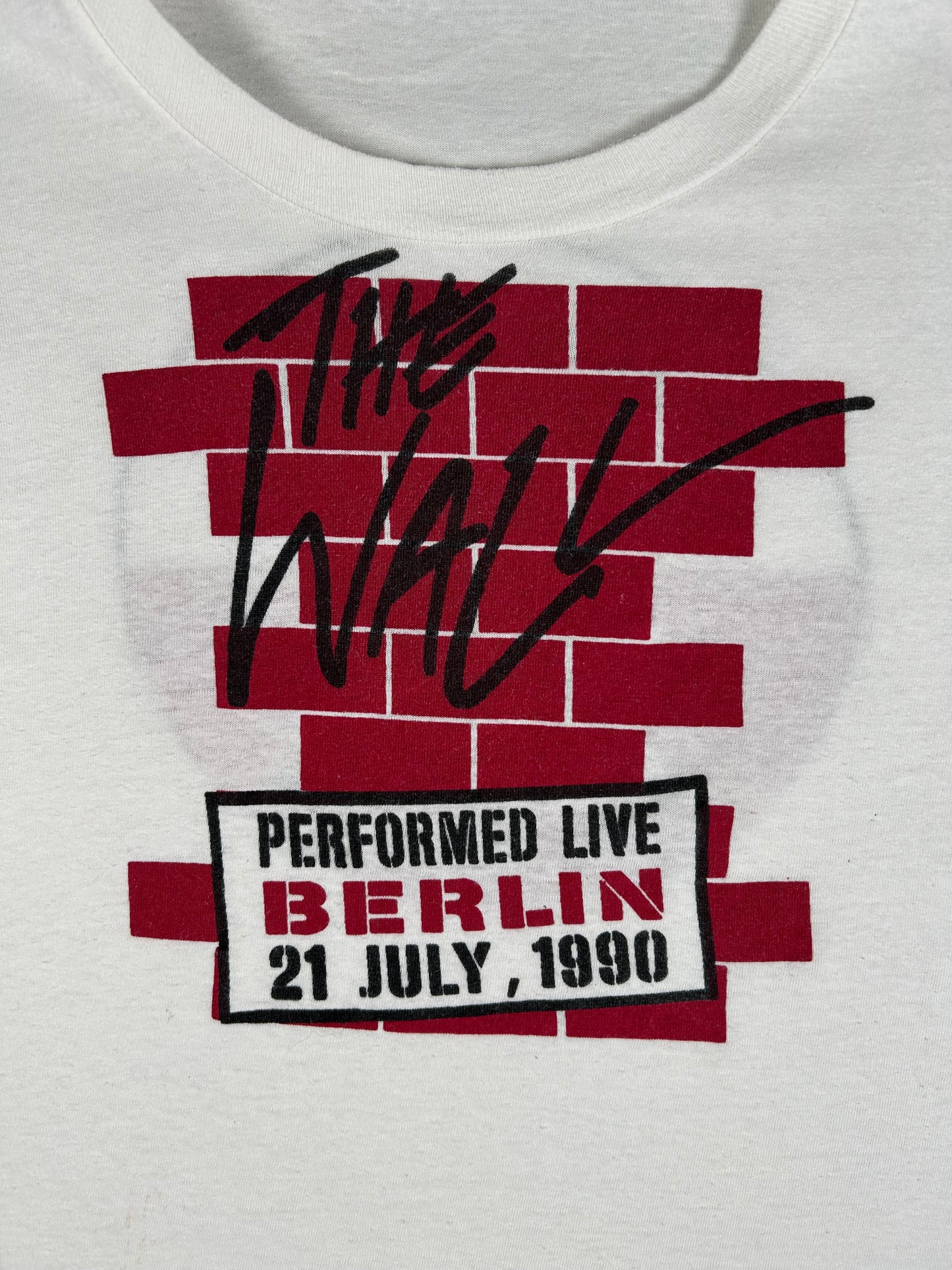 PINK FLOYD 1990 THE WALL LIVE IN BERLIN TEE - L